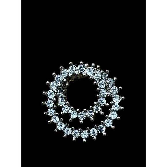 Vintage White Clear Double Circle  Rhinestone Silver Tone Pierced Earrings - Picture 3 of 6